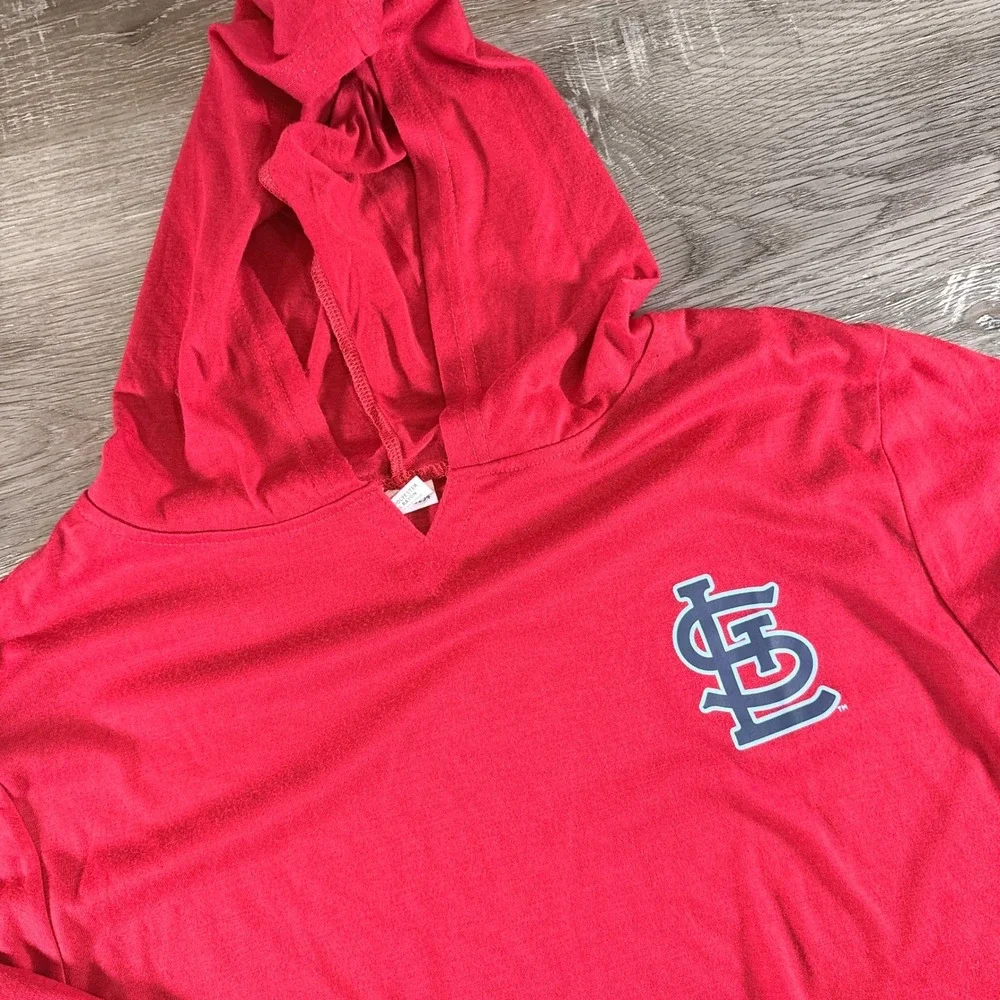 St.‎ Louis Cardinals Lightweight Hoodie Size XL Cardinals down the Sleeve